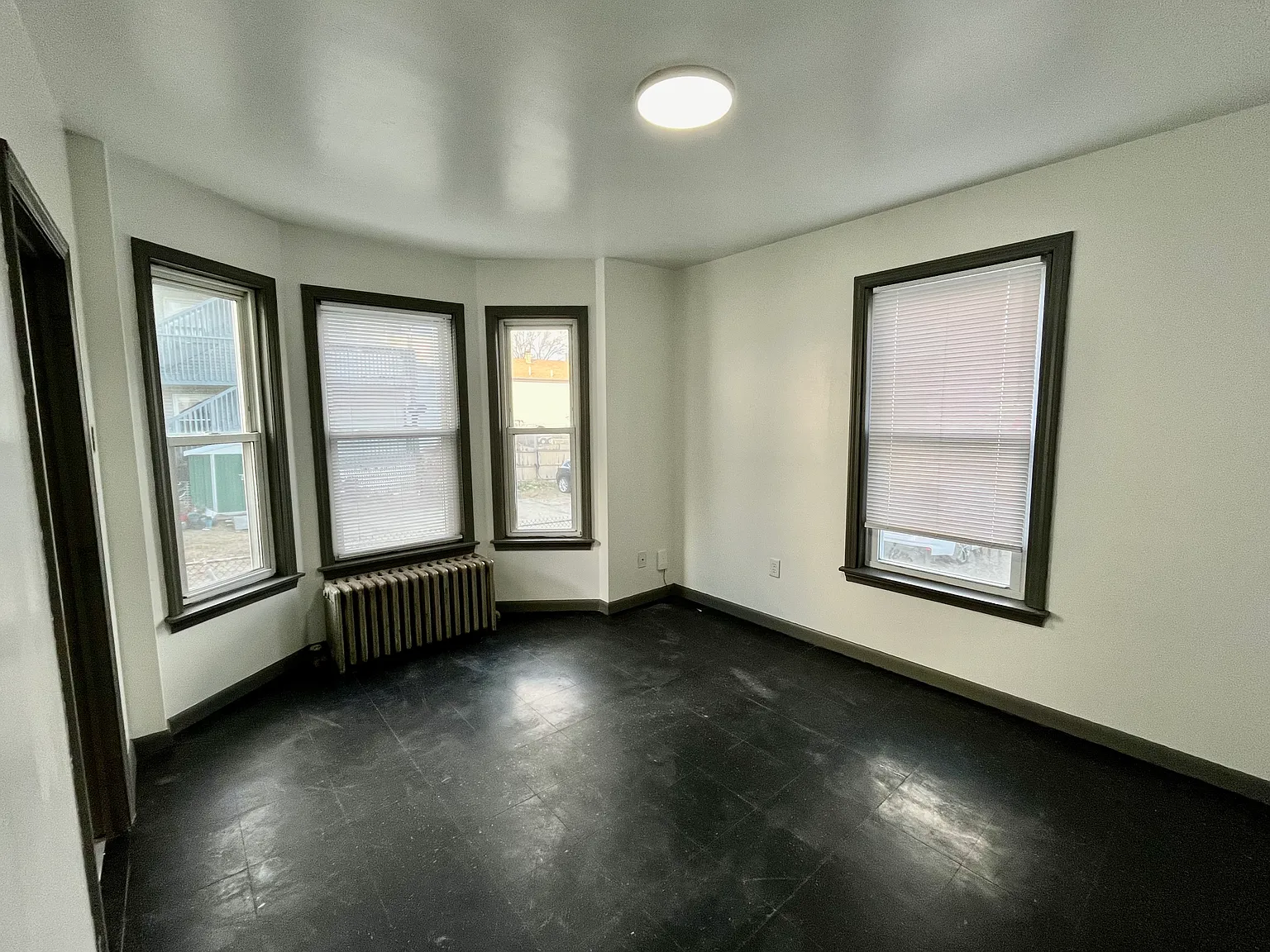 2 bed, $1,375 — Photo 4