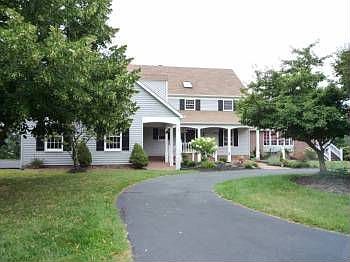 3rd image of 3451 Country Meadow Dr