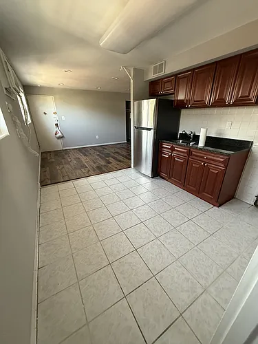 4132 Longshore Ave Photo 1