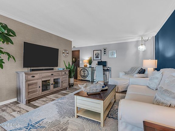 5th image of 28 Riverside Avenue #11K
