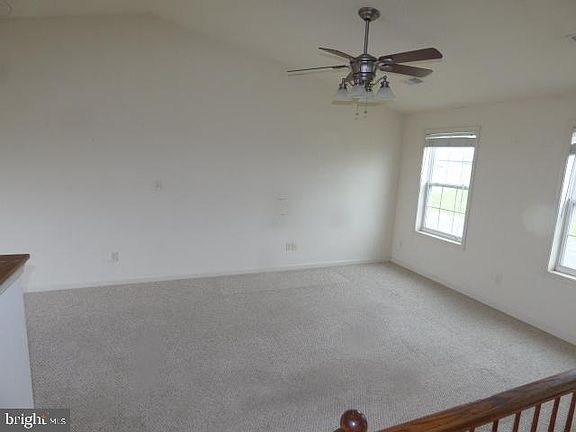 5th image of 15339 Camden Dr