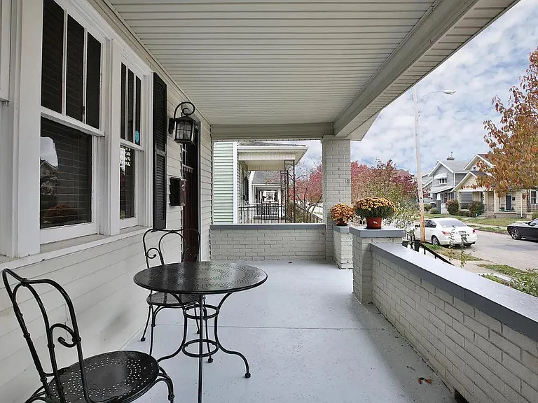 335 E Moler St — Photo 4