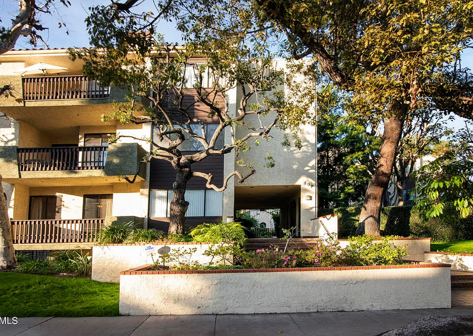 497 E California Blvd #200