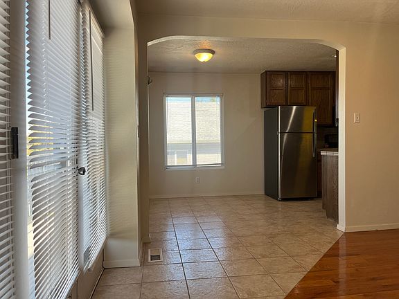 4th image of 636 Whitaker Dr #636