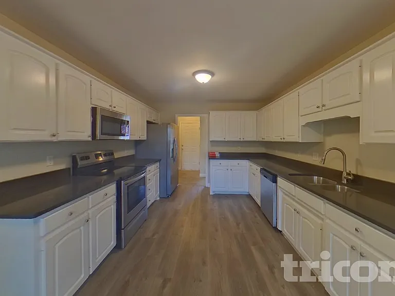 618 Tillman Ct — Photo 6