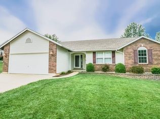 1219 Red Oak Ct, Troy, MO 63379