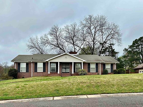 2nd image of 2516 Woodmere Dr
