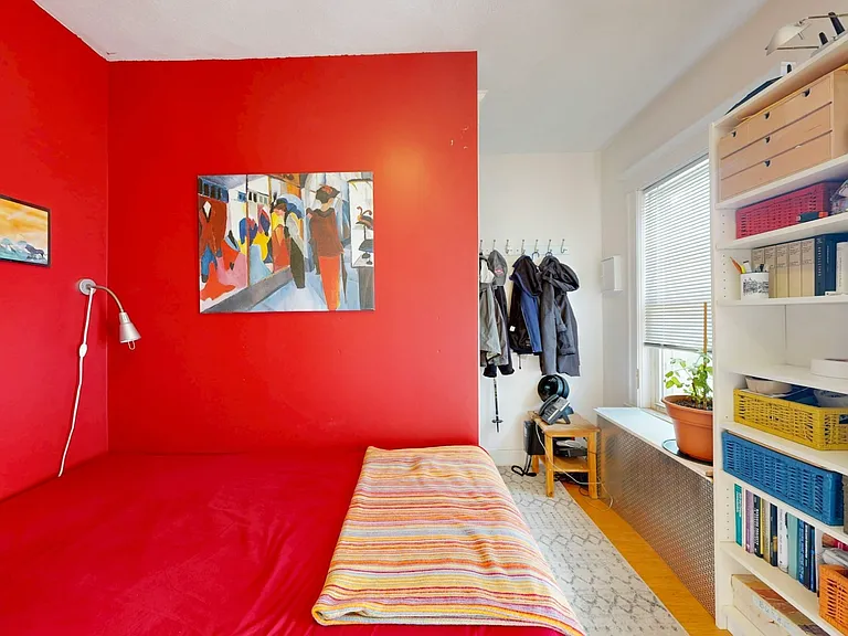 8 Douglas Ave #2 — Photo 18