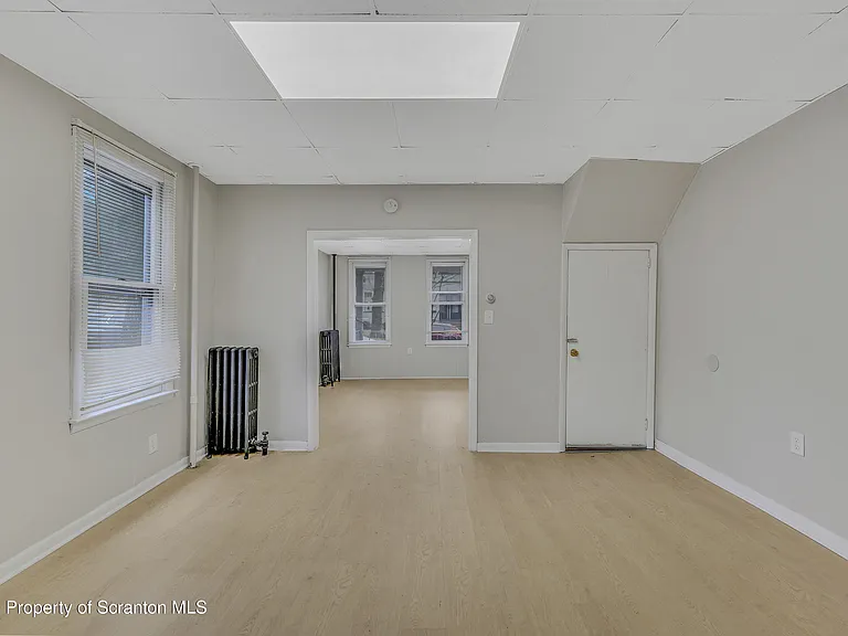 821 Delaware St — Photo 8