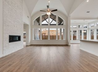 7631 Lanier Ln, Grand Prairie, TX 75054