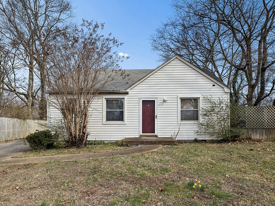 1st image of 902 Aladdin Dr