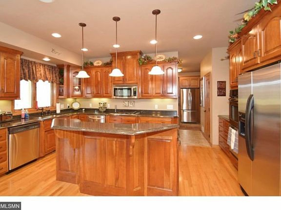 4th image of 23631 Rockney St NE