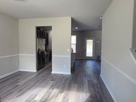 4th image of 7373 Ledgestone Ln
