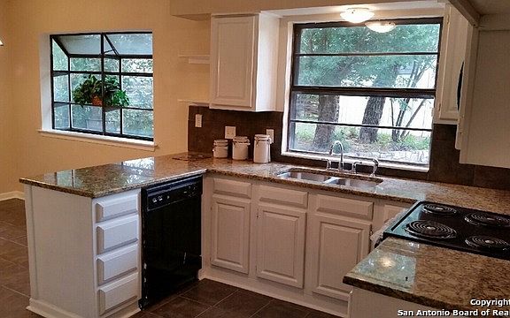 5th image of 6302 Meadow Haven Dr