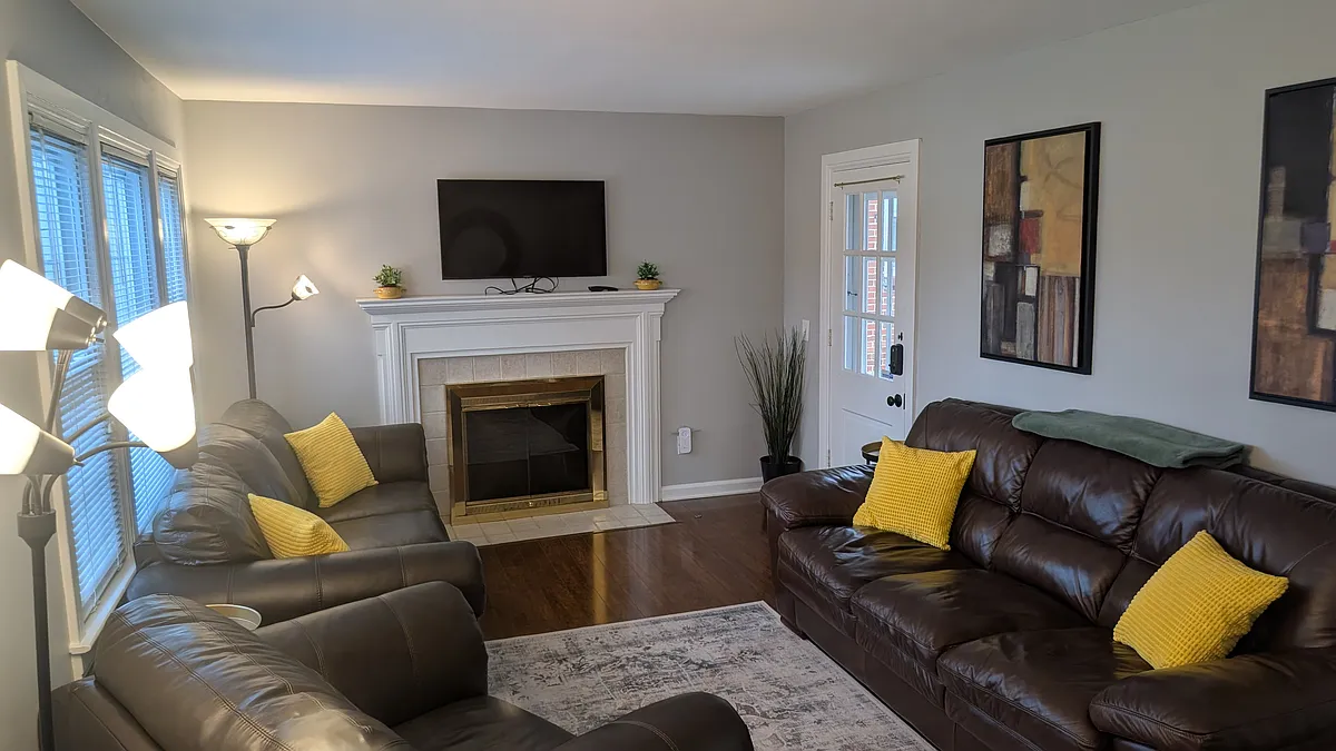 Living Room - 305 Brydon Rd