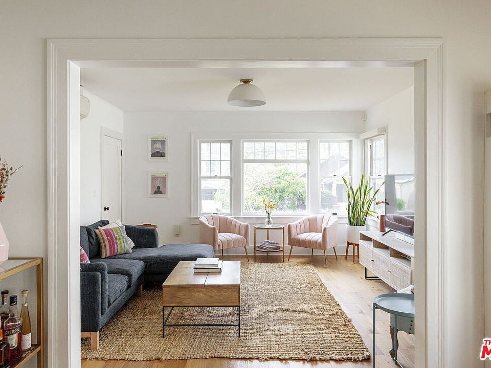 1st image of 4626 Franklin Ave #1/2