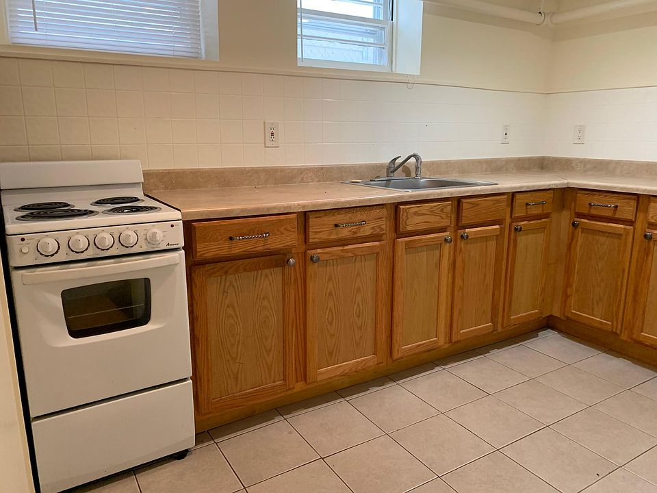 1st image of 165 Woodland Ave #G