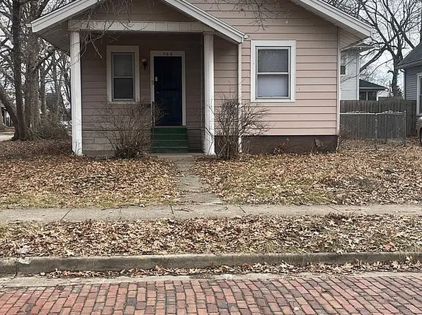 700 S New St, Springfield, IL 62704