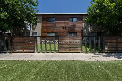 (An/Ji/Yo:B) 11133 Cumpston Street Photo 1