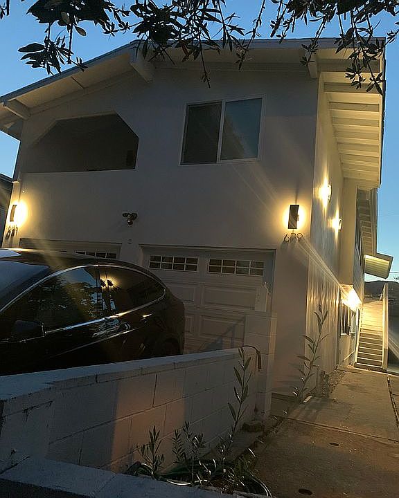 1st image of 679 Las Lomas Ave