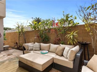 305 Canoe Pond, Costa Mesa, CA 92627