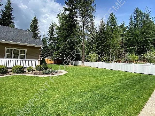 310 Huppert Ln — Photo 4