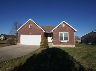 25 Hoosier Heights Dr, Batesville, IN 47006