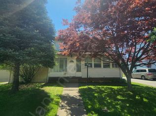 1319 W Rollins Rd, Toledo, OH 43612