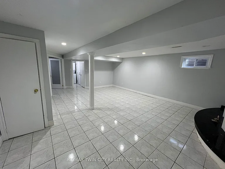 15 Ivory Ct — Photo 9