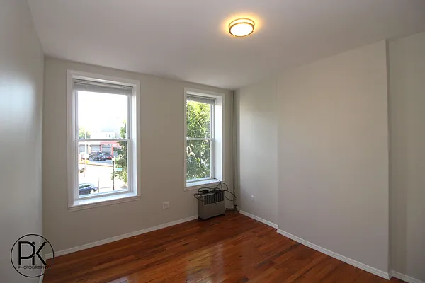 Rented by Proper Real Estate, LLC | media 10