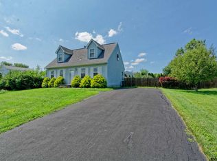 15 Wilson Ln, Cohoes, NY 12047