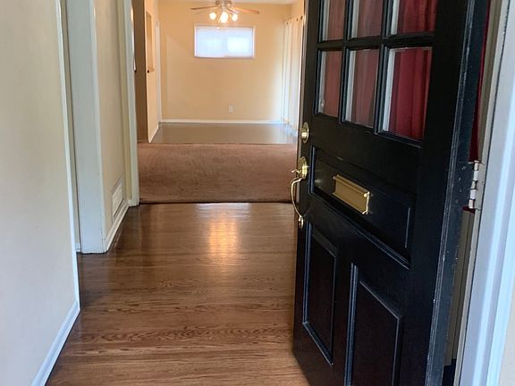 2nd image of 3045 N Lamer St
