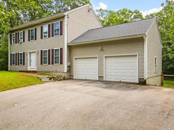 8 Bog Brook Road, New Boston, NH 03070