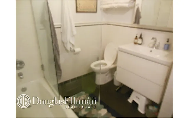 Rented by Douglas Elliman | media 31