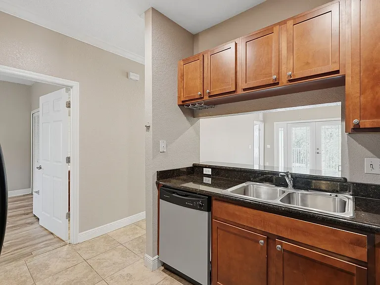 1440 NW 3rd Pl #307 — Photo 5