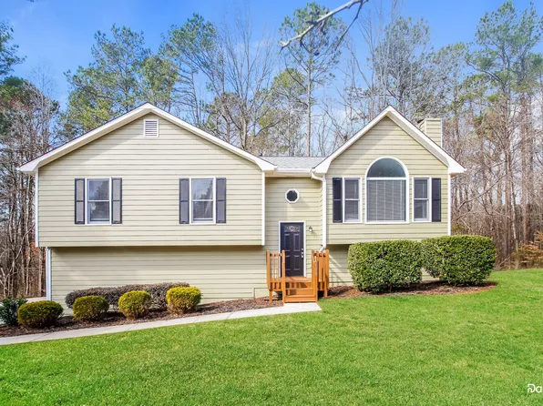 108 Brandi Dr, Hiram, GA 30141