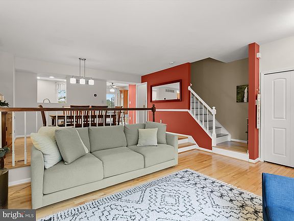 3rd image of 626 Marianne Ln