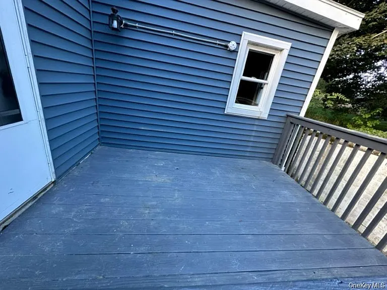 4 Riverview Ave #2 — Photo 8
