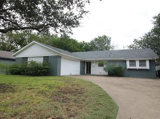 429 Steeple Ridge Rd, Everman, TX 76140