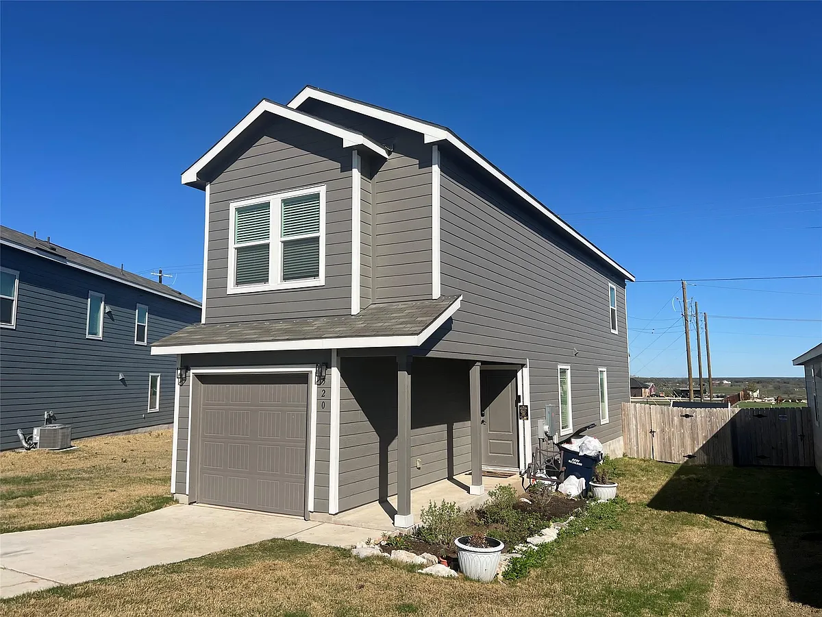 Building Photo - 520 Commander Abbott Dr