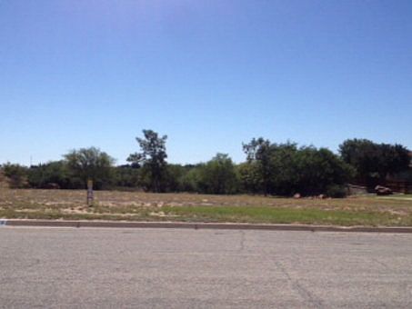 1st image of 610 Ashford Dr