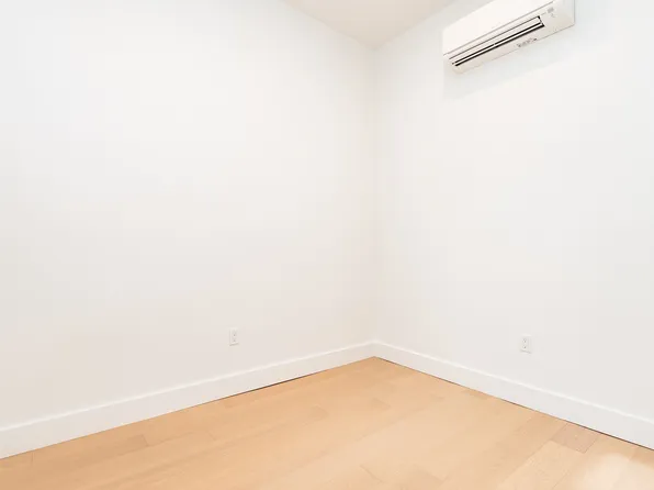 107 South 6th Street image 9 of 24