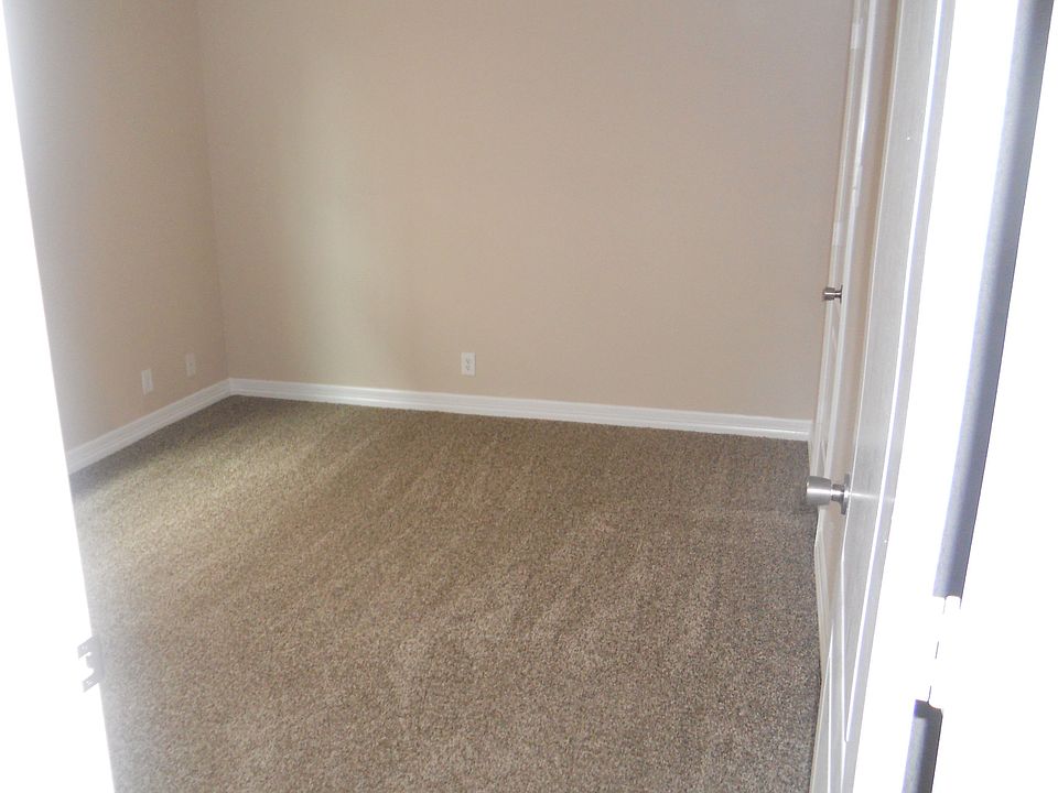 1st image of 700 Clayton St