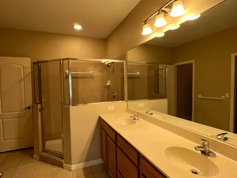 1040 Venetian Dr #203 — Photo 13