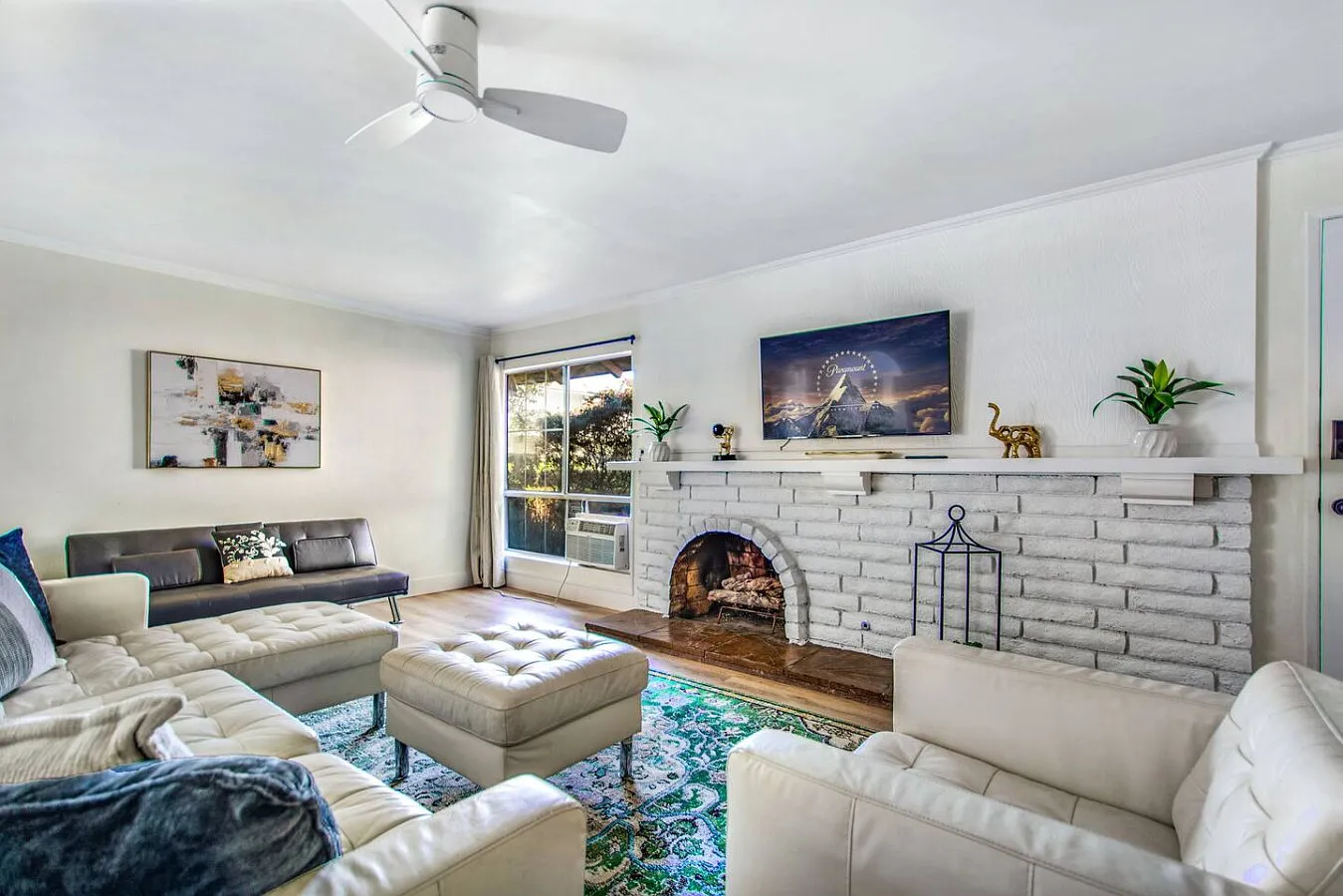 3 bed, 1300 sqft, $5,000 — Photo 1