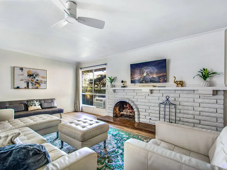 418 Nobel Ave #A