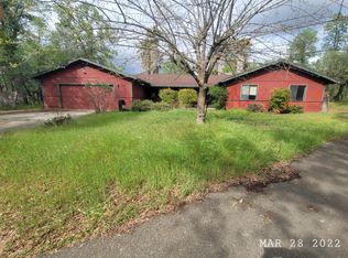 11870 Yosemite Dr, Redding, CA 96003