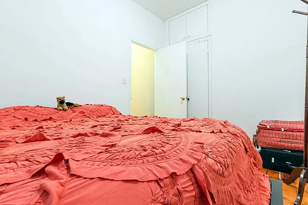 Rented by Wave Real Estate Group | media 49