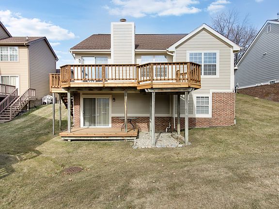 5th image of 31193 Columbia Dr #1