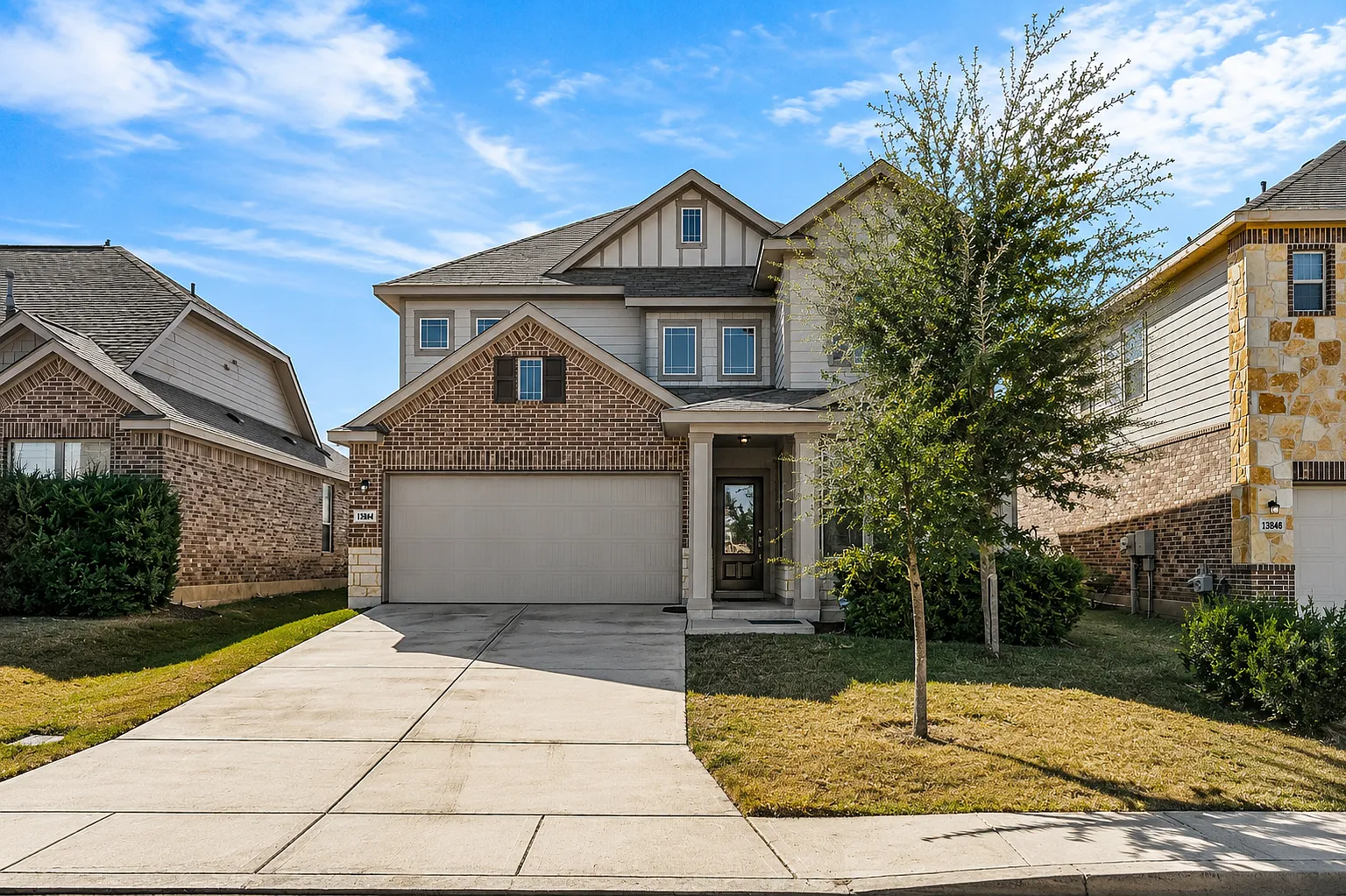 5 bed, 2.5 bath, 2743 sqft, $2,462 — Photo 1
